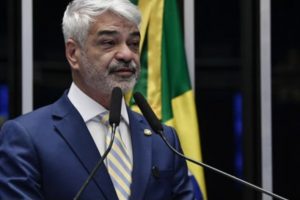 Foto: Humberto Costa, o novo presidente do PT - (crédito: Platobr